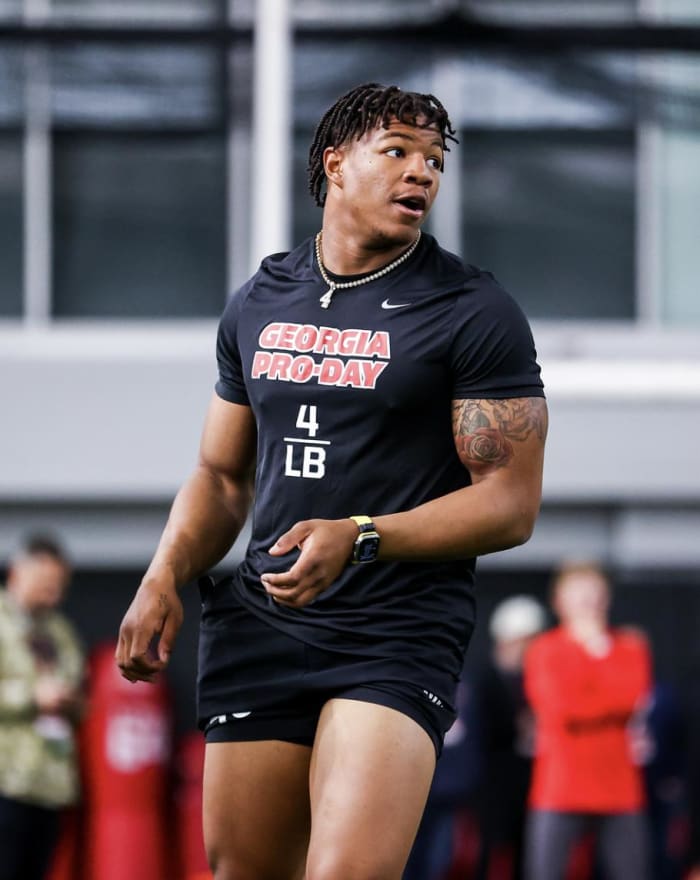 Nolan Smith works out in front of numerous NFL scouts as part of Georgia's Pro Day